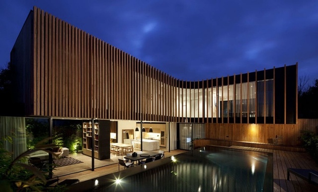 l-formad-villa-kooyong-trä-fasad-design-matt-gibson-arkitektur