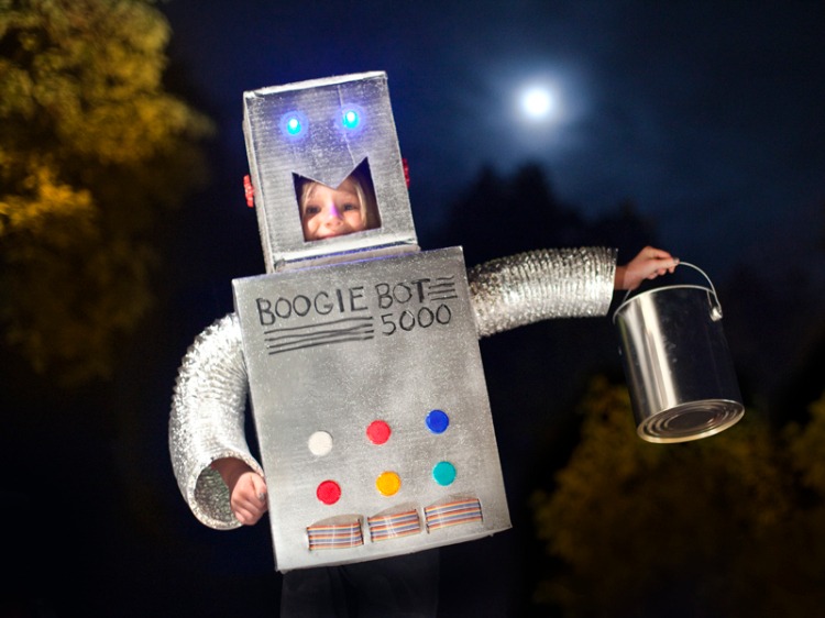 barn kostym karneval halloween robot DIY