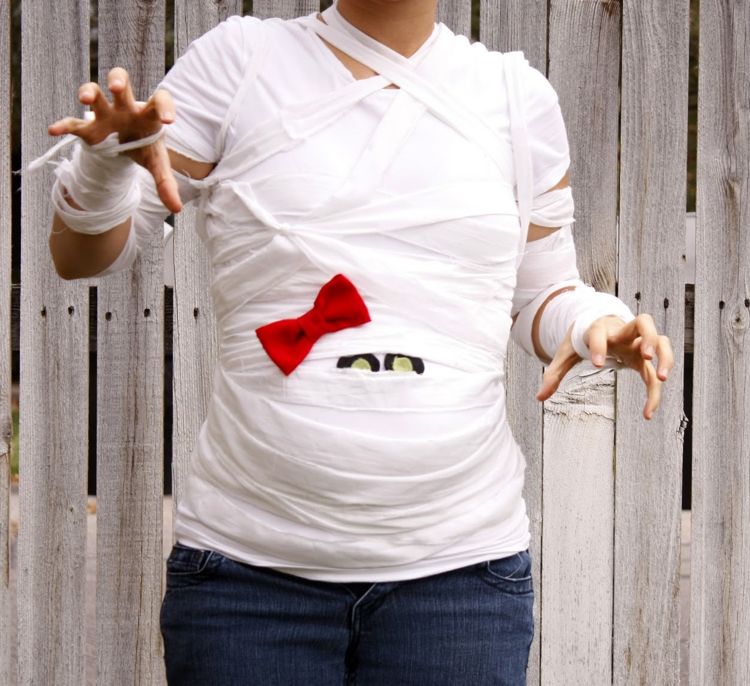 Dräkter för gravida idéer-mamma-vita-t-shirt-plagg