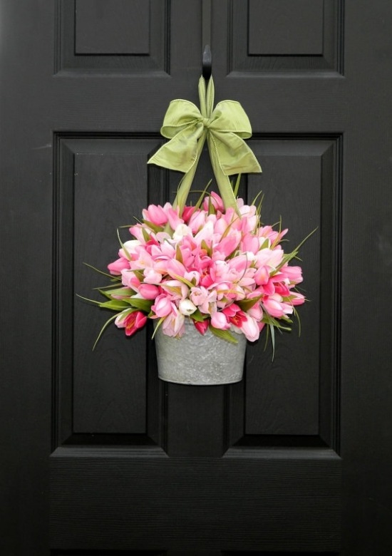 hängande dekoration ytterdörr blomma vas tulpan bukett rosett