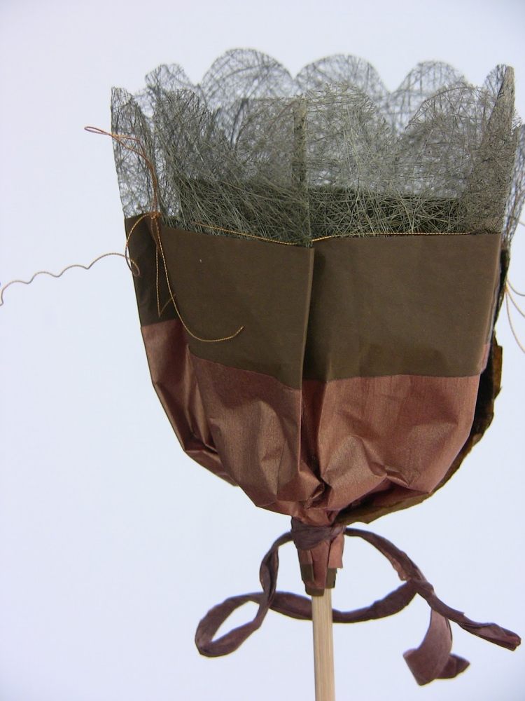 höst-dekoration-idéer-bukett-praliner-brun-pyssel-kreativ-idé