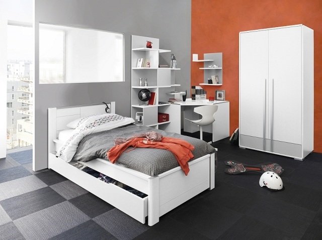 ungdomsrum-möbler-moderna-färger-säng-med-lådor-vita-skåp