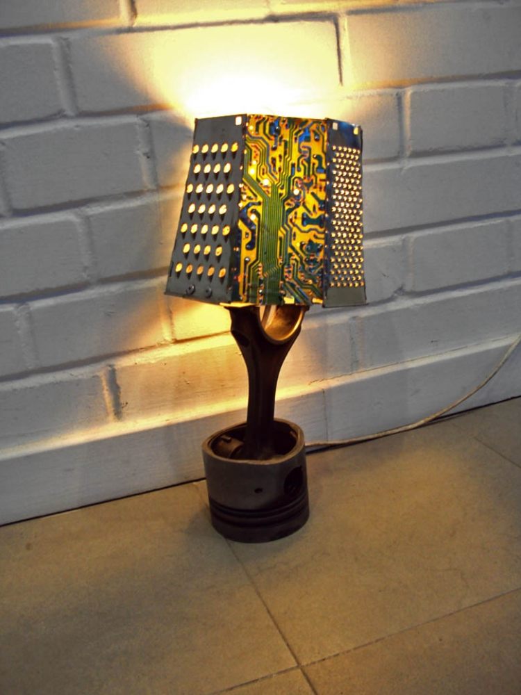 kreativa-möbler-bygg-själv-idéer-lamp-rivjärn-metall-plåt-metall
