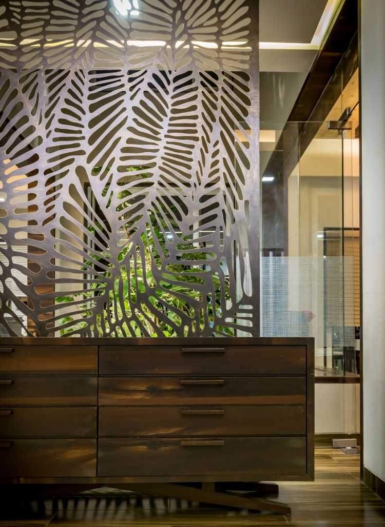 Kreativ väggdesign-modern-design-glasvägg-stål-panel-blommigt-motiv-laserskärning