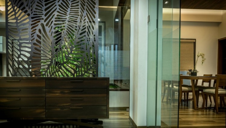 Kreativ väggdesign-modern-design-glas-vägg-laserskuren-stål-panel