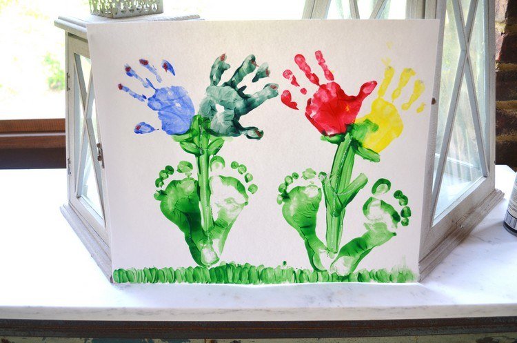 måla-med-barn-handavtryck-fotavtryck målningsteknik