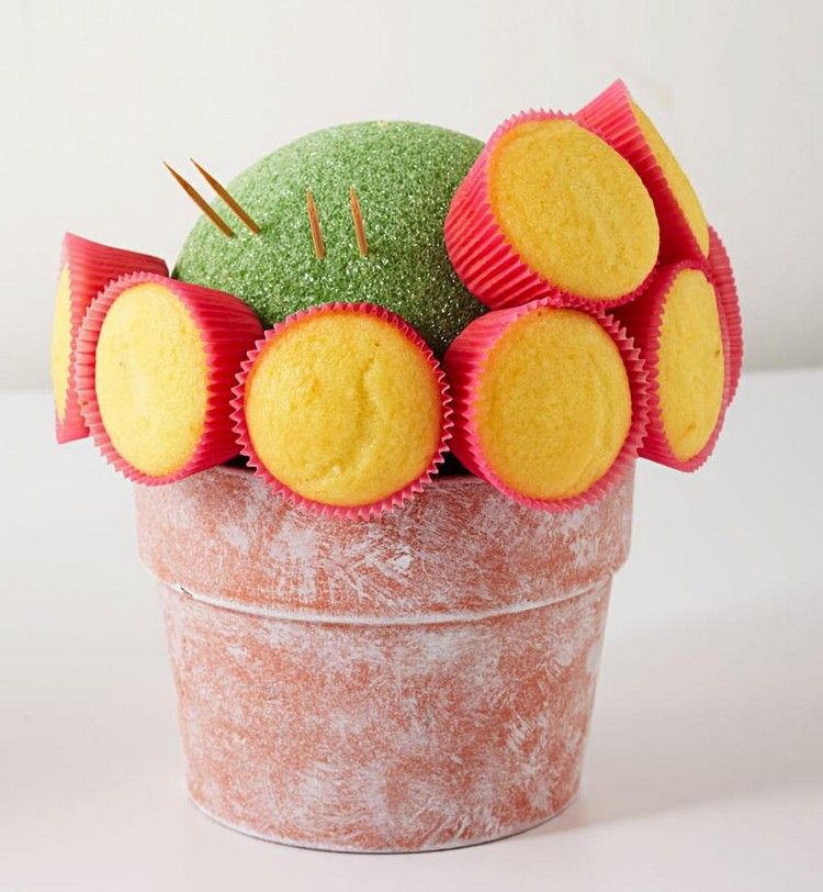 DIY-presentidéer till din bästa vän gör cupcake-bukett-själv