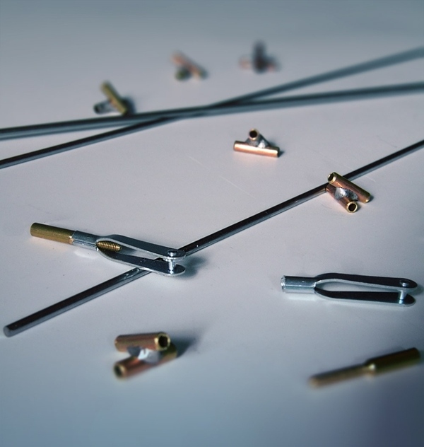 komponenter metall ikarus designlampa inspirerad av myt