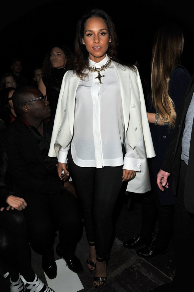 Alicia Keys smycken vinterkorshängande Givenchy