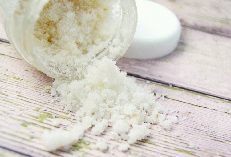 gör din egen kroppskalning naturligt hemlagade hemrecept hudvård idéer förslag tips ingredienser havssalt