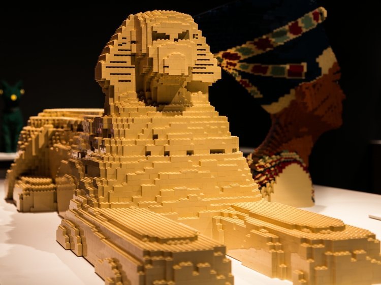art-lego-sfinx-egypten-sevärdheter-gul