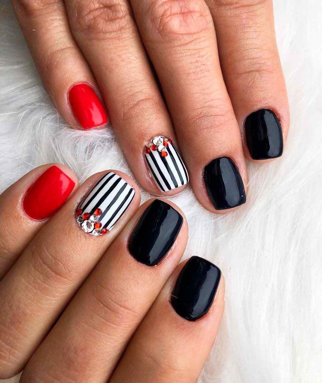 korta gel naglar instruktion naglar målning idéer nagellack rött