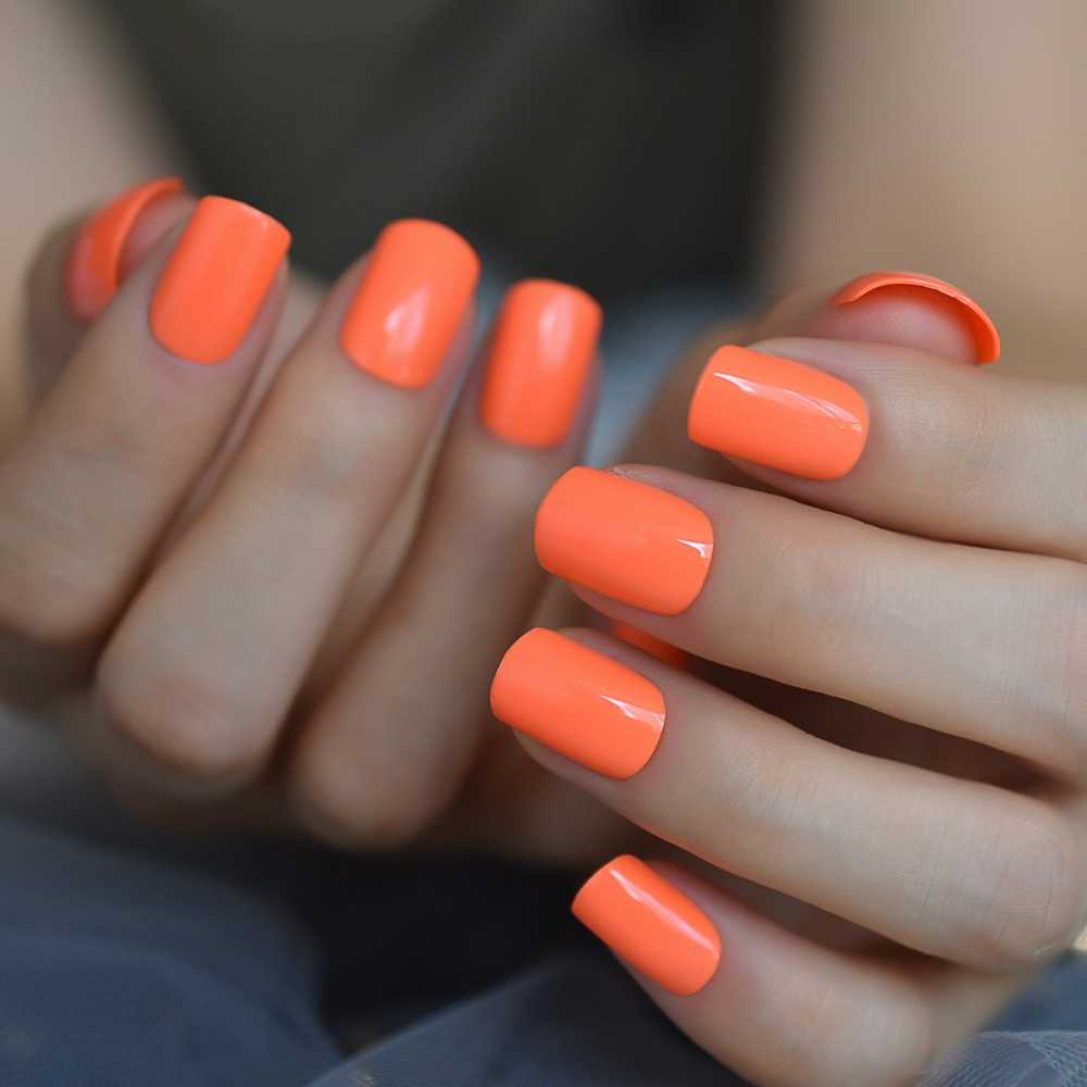 Orange nagellack sommar naglar idéer korta gel naglar en färg