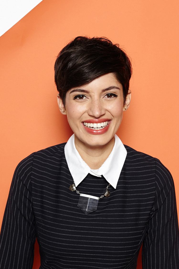 kort hår-styling-instruktioner-pixie-volym-naturlig
