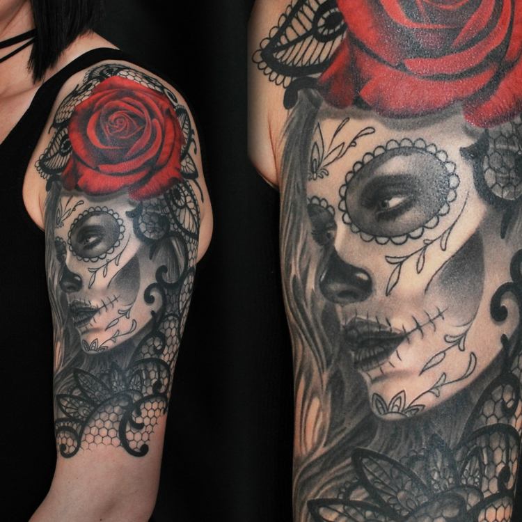 Axeltatuering för kvinnor rosor tatuering design betyder dag för de döda
