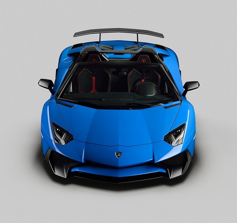 Lamborghini-Aventador-LP-750-blå-färg framifrån