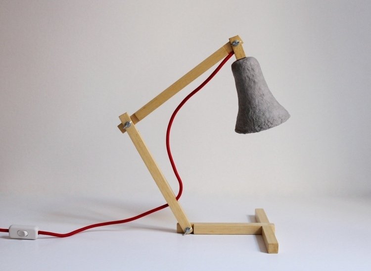 lampskärm-tinker-bord-lampa-trä-kartong-papper-tinker-kreativt-intressant