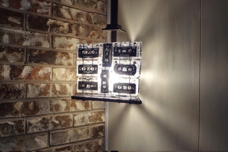 Tinker lampskärm -musik kassett-plast-bindemedel-lampa