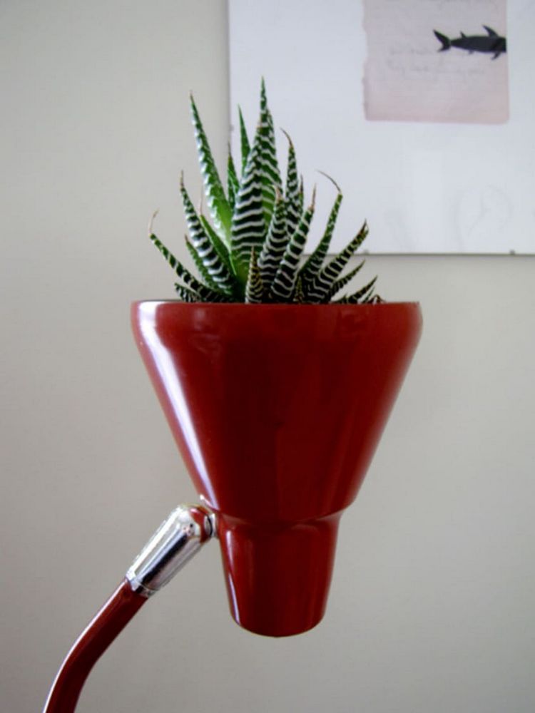 Skrivbordslampa upcycling idé DIY planter