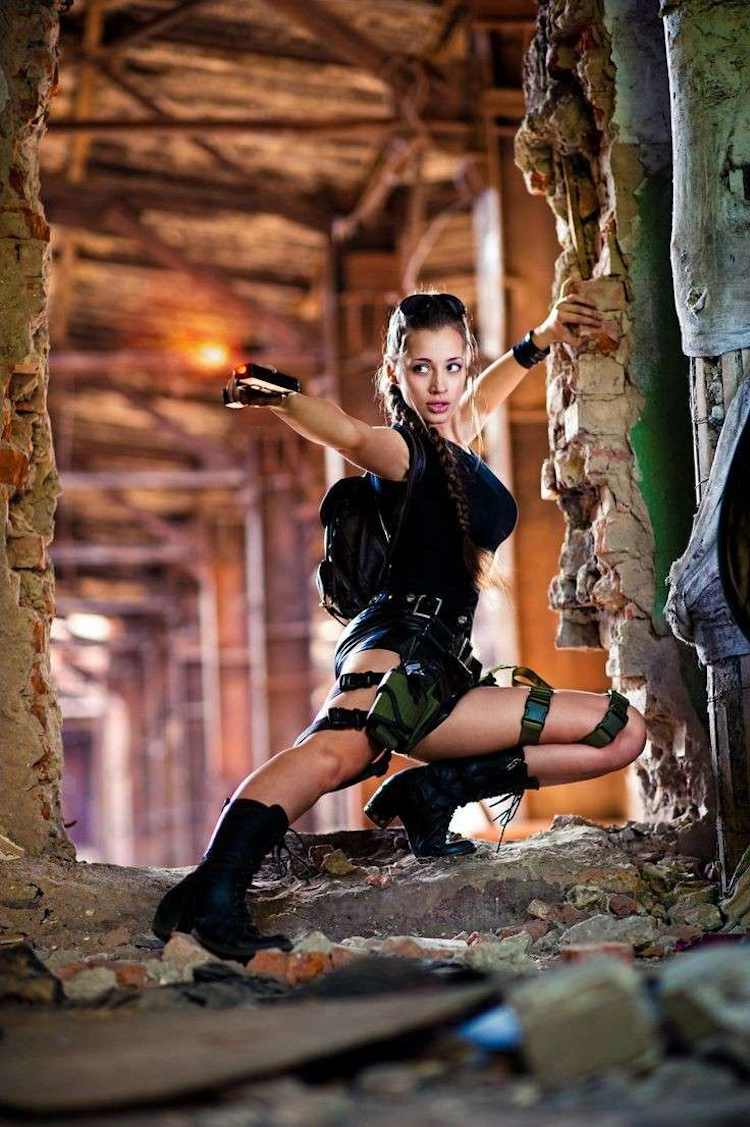 Lara Croft-kostym-gör-det-själv-svart-pistol-set