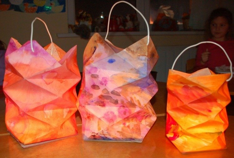 Lykta tinker idéer-origami-vik-lykta parad-martins dag-barn-färgglada