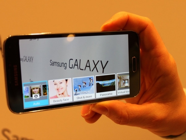 Samsung Galaxy S5 förbättrar smarttelefonens moderna teknik
