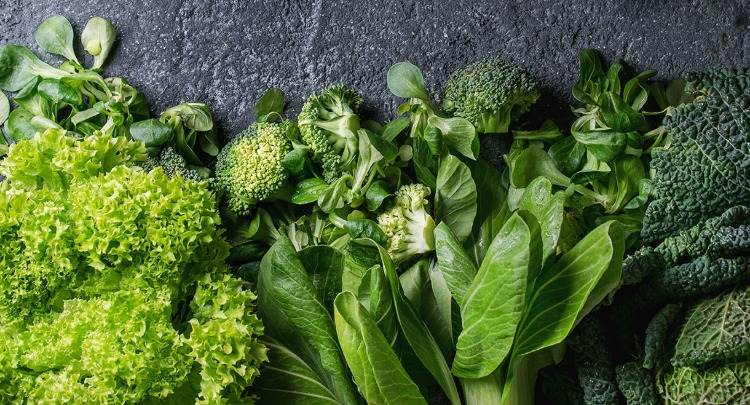 Konsumera gröna bladgrönsaker dagligen för bättre leverhälsa