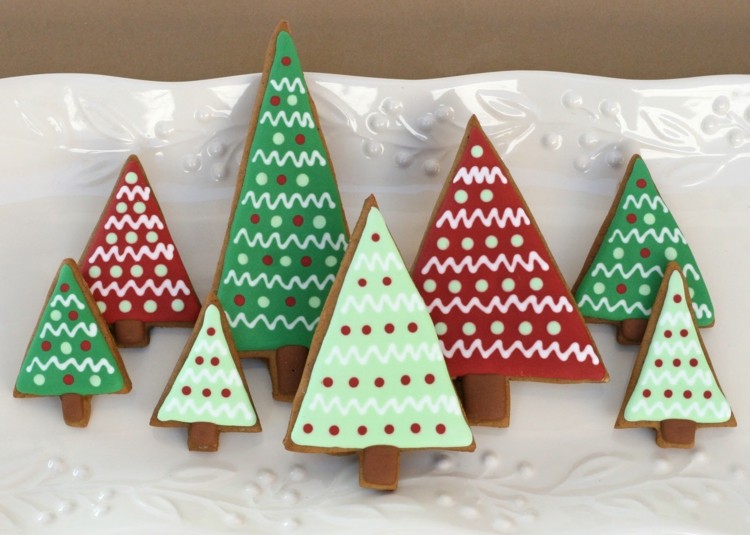Pepparkakor-bakning-jul-träd-gör-själv-fondant-design-lätt
