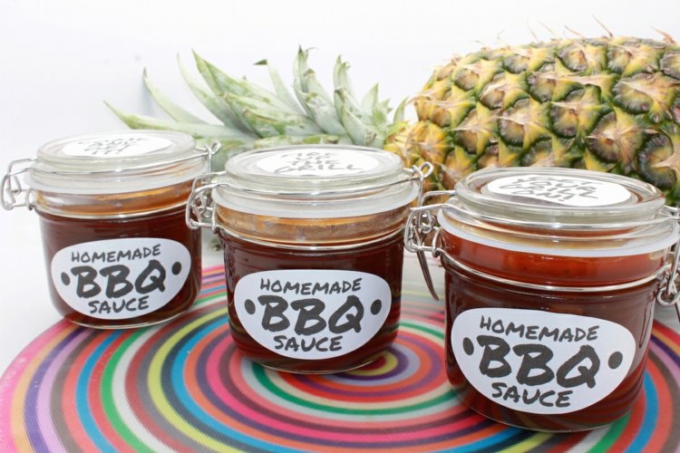 BBQ-sås-recept-present-korg-idé-ananas-diy