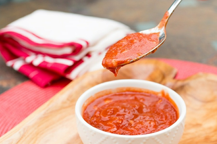 grillsås-recept-bbq-enkla-röda-färg-nybörjare