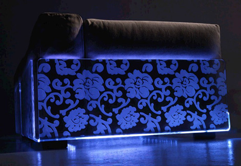 LED -belyst soffa från Colico - blommor