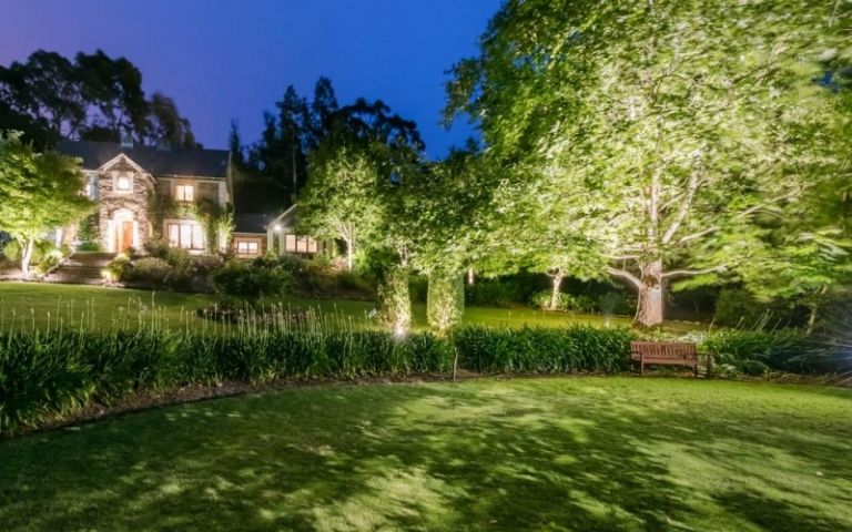LED trädgård belysning träd äng lampa idéer