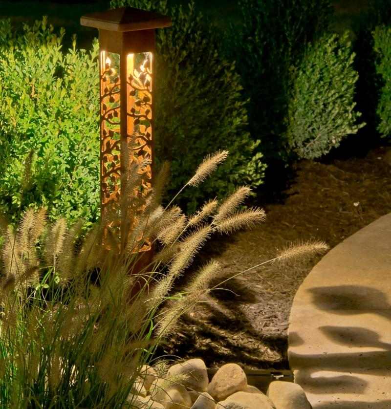 LED-trädgårdsbelysning-trädgårdslampor-metall-prydnadsgräs-trädgårdsväg