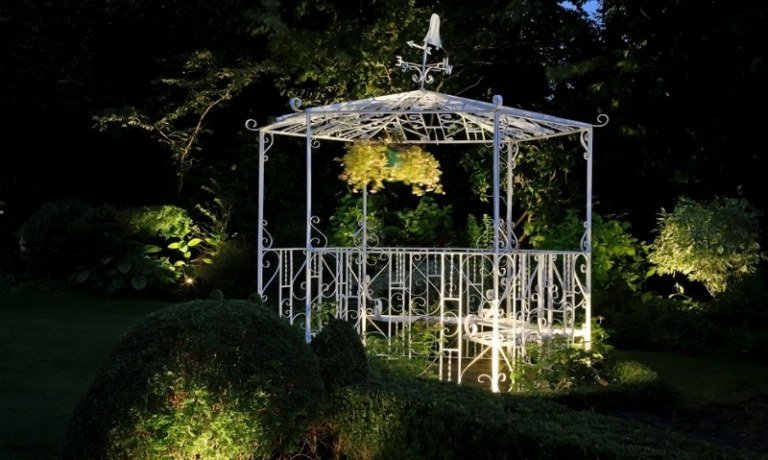 LED-trädgård-belysning-inbyggd-lusthus-metall