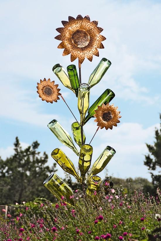vinflaskor trädgård dekoration idé träd