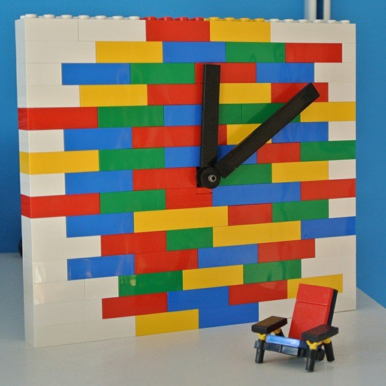 lego hantverksidéer väggdekoration-klocka-färgglada-stenar-diy