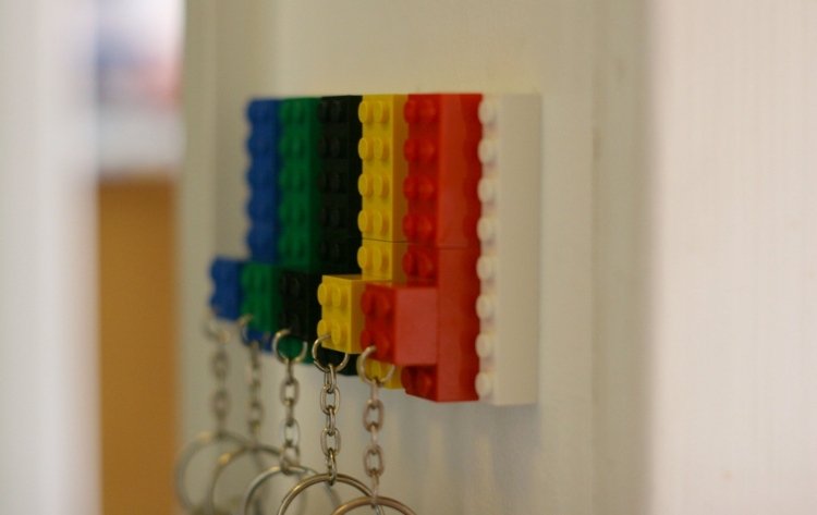 pyssla-idéer-lego-nyckelring-familj-tillbehör-hall