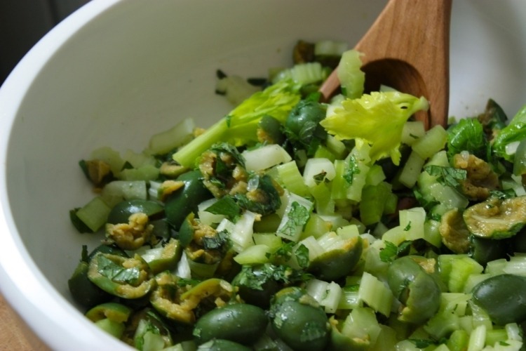 ljus-sommar-recept -vegan-selleri-citron-oliver-mintze.jpg