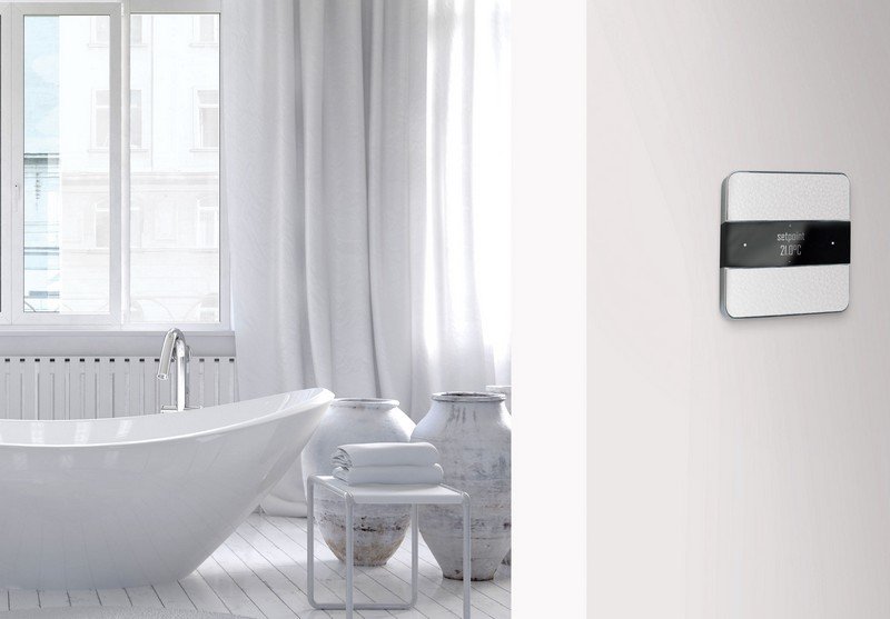 Ljuskontakter-uttag-modern-termostat-badrum-ett