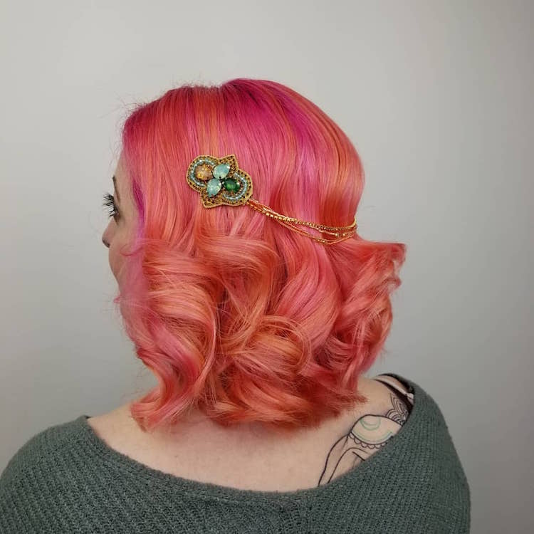 Living Coral Hair Hair Color Fashion Trends Hair Accessories Summer 2019 Short Hair