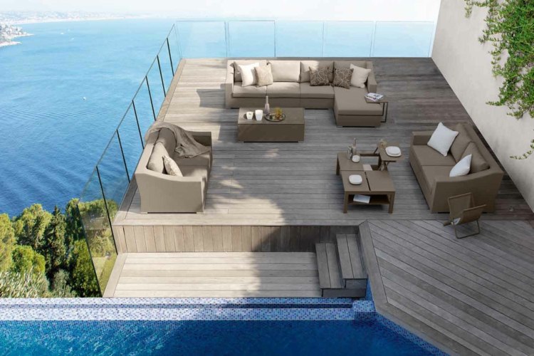 terrass sittgrupp beige soffa soffbord lounge pool