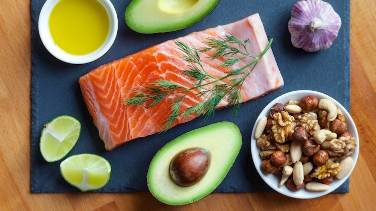 lågkolhydratkost fettsyra fisknötter avokado