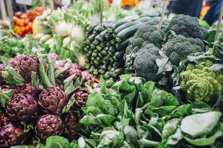 Icke-stärkelsehaltiga grönsaker är tillåtna på en lågkolhydratkost
