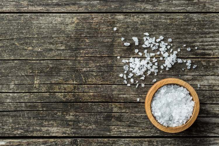 Sänk luftfuktigheten med salt hur fungerar det