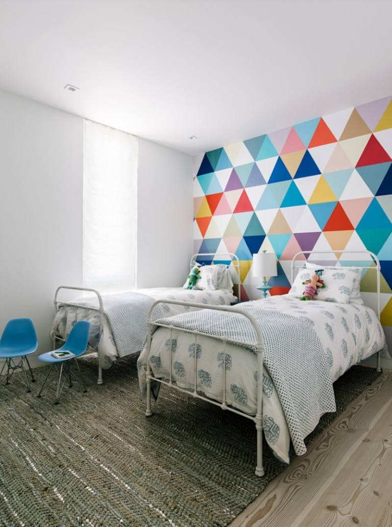 tonåring-rum-vägg-design-tapeter-färgglada-tryck-triangel-mönster-färgglada