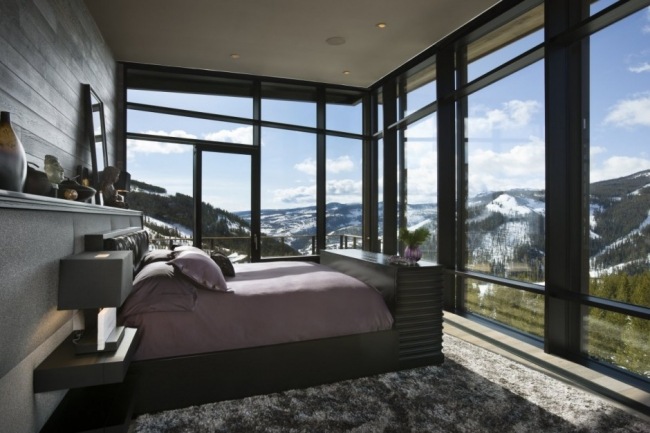 Berg sluttning hydda inglasning rum-hög sovrum panoramautsikt