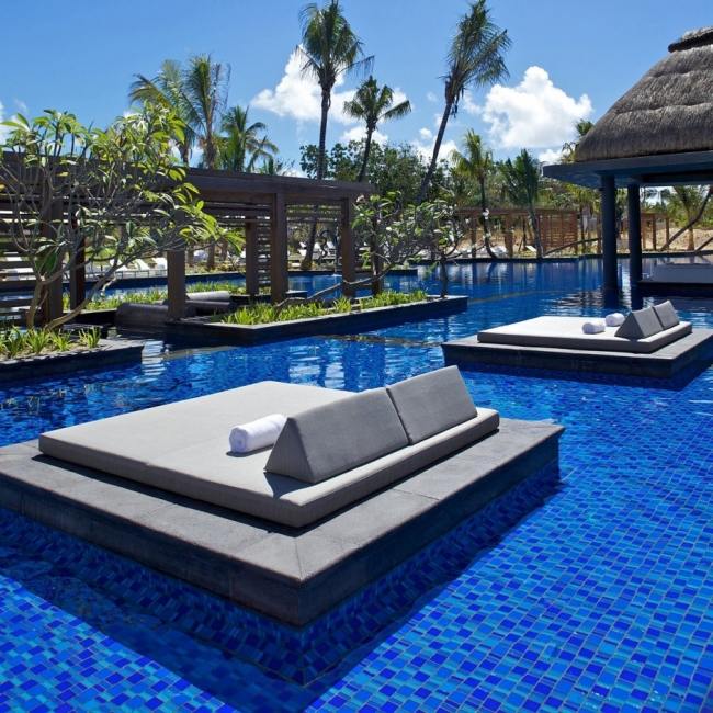 Massage säng-i poolen exklusiva semester komplex-Long beach resort Mauritius