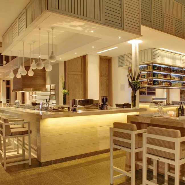 Barstolar ljus design-lång strand-dröm hotell Mauritius dröm ö