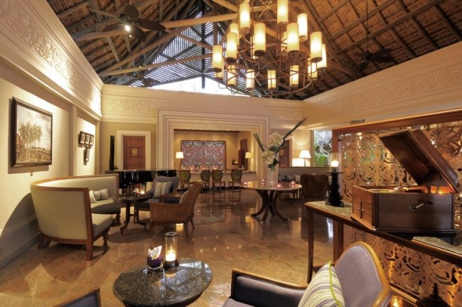 Hotelldesign ljuskrona möbler exotisk mauritisk arkitektur modern lyx