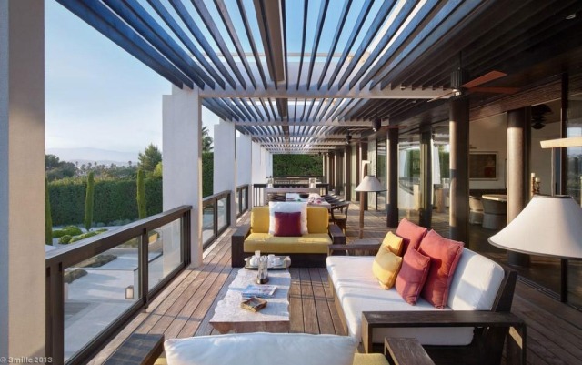 utomhus område balkong möbler planka golv tak lameller
